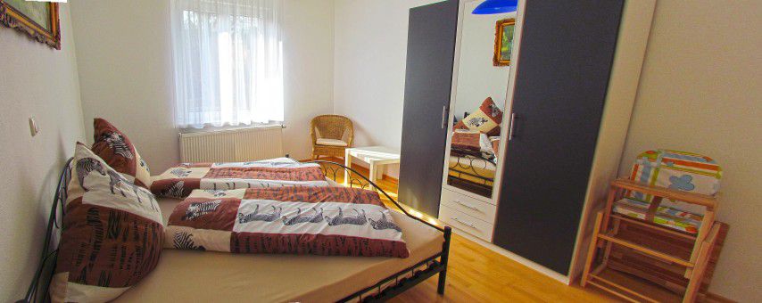 Dresden Ferienwohnung Familie Rehfeld: Schlafzimmer